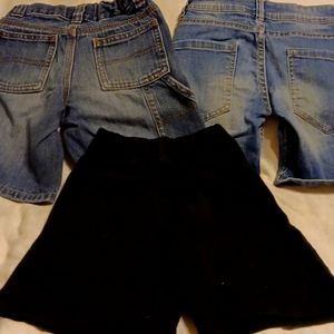 Bundle of 3 Shorts Sz 5, Boys, 2 jeans, 1 casual EUC